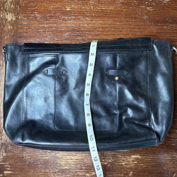 BeCa Black Leather Shoulder Purse With Magnetic Snap Closure & Purple Lining - Picture 3 of 15